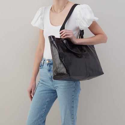 HOBO Essential - Romy Max Tote In Polished Leather - Black