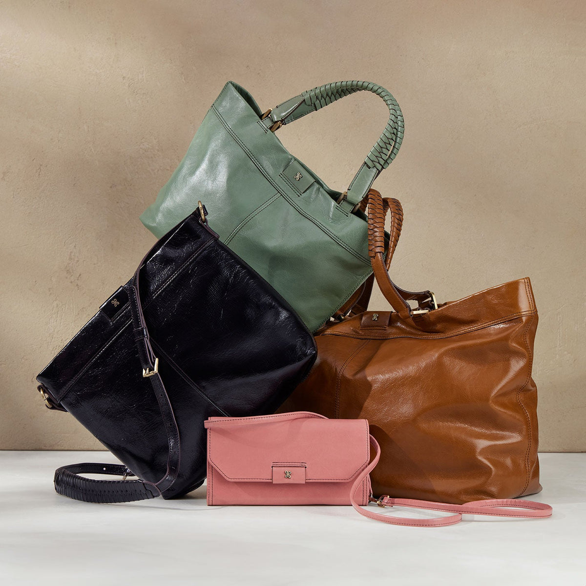 HOBO Hot Sale - Romy Max Tote In Polished Leather - Truffle