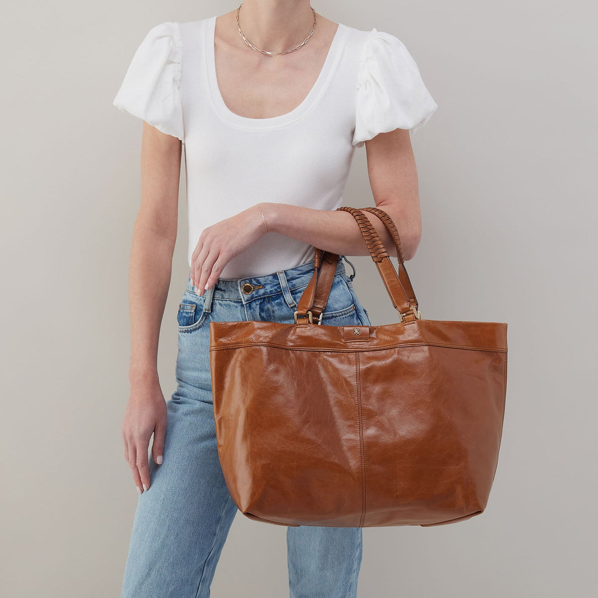 HOBO Hot Sale - Romy Max Tote In Polished Leather - Truffle