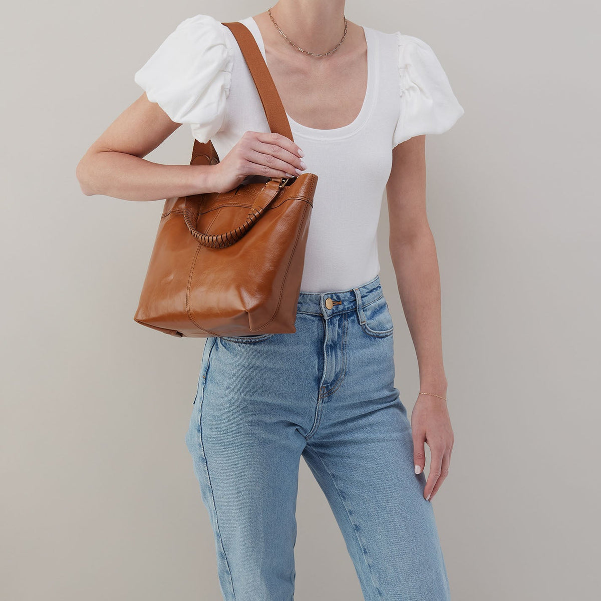 HOBO Recommended - Romy Medium Tote In Polished Leather - Truffle