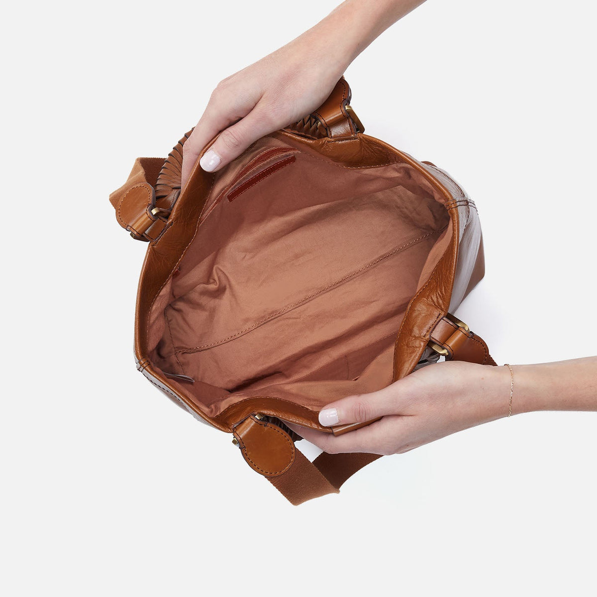 HOBO Recommended - Romy Medium Tote In Polished Leather - Truffle