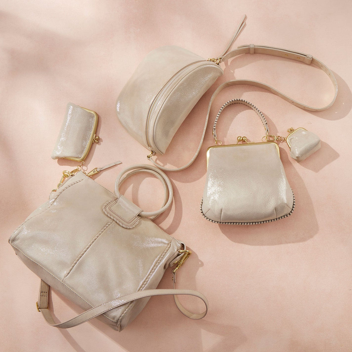 HOBO Sale - Sheila Medium Satchel In Metallic Leather - Sand Shimmer