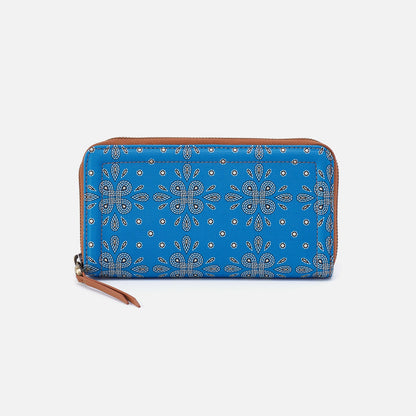 HOBO Best Price - Soma Large Wallet In Coated Canvas - Blue Journey Bandana