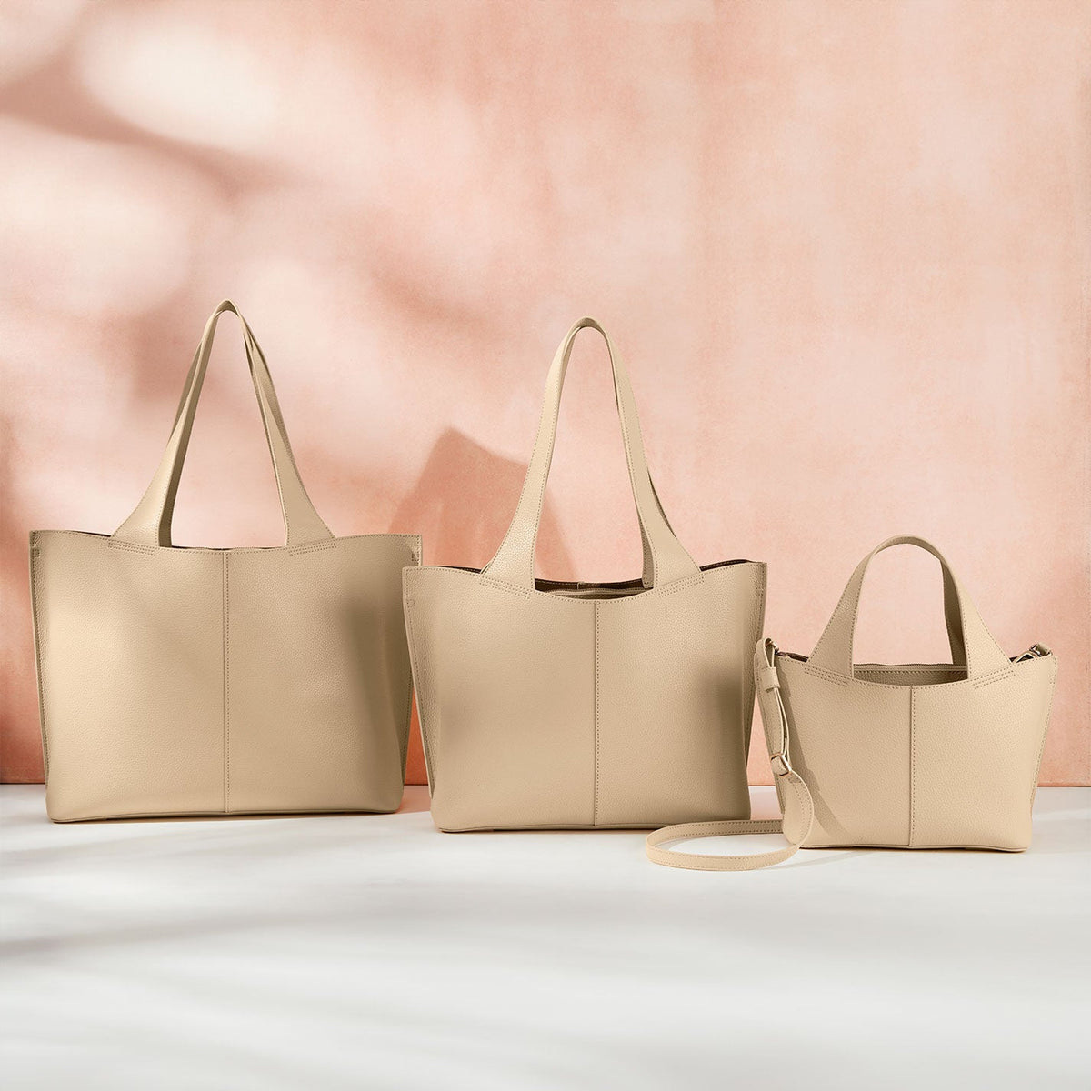 HOBO Classic - Vida Small Tote in Micro Pebbled Leather - Almond