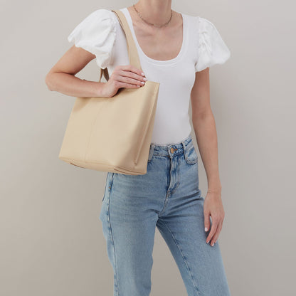 HOBO Recommended - Vida Tote in Micro Pebbled Leather - Almond