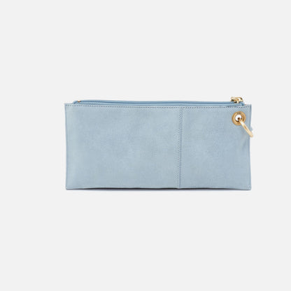 HOBO Value - Vida Wristlet In Buffed Leather - Sky