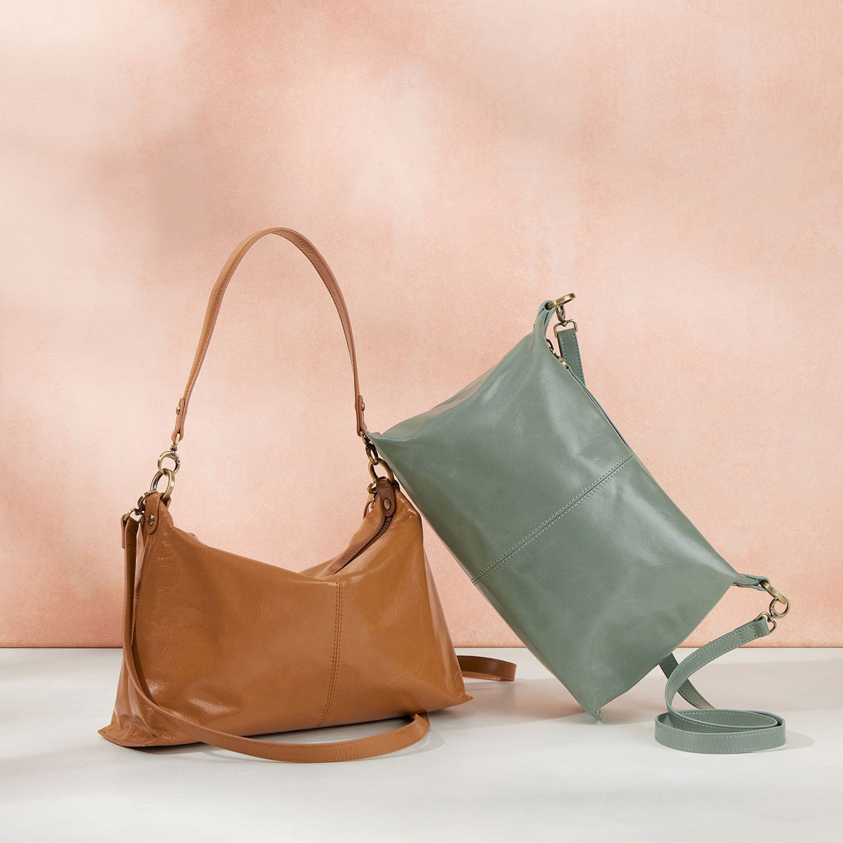 HOBO Sale - Avon Shoulder Bag In Polished Leather - Jade