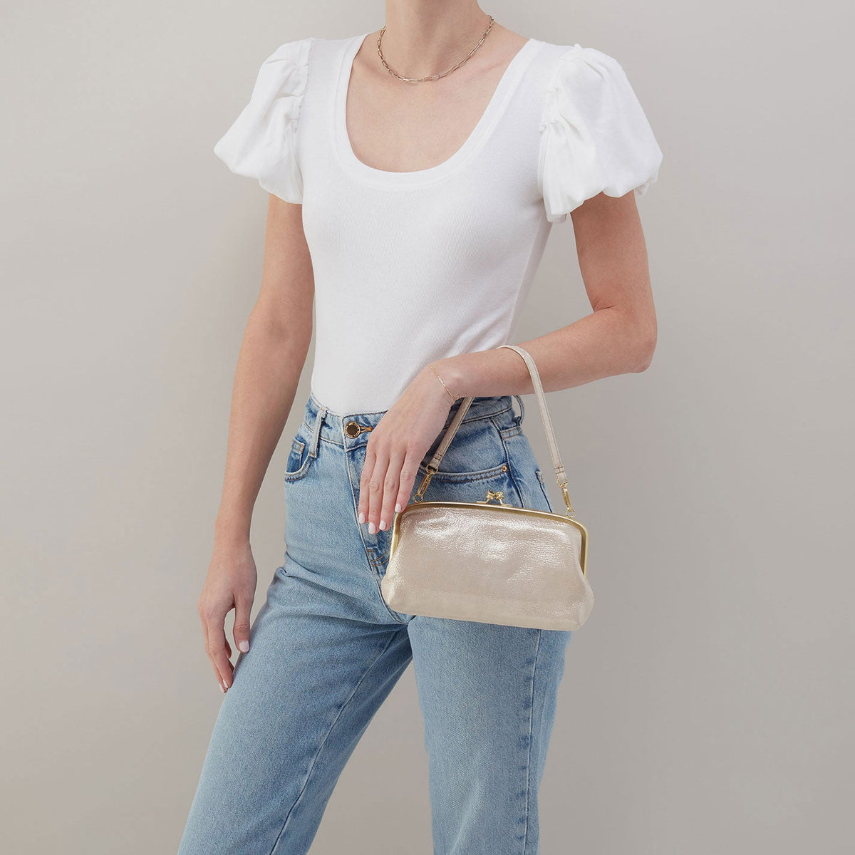 HOBO Recommended - Cora Wallet Crossbody In Metallic Leather - Sand Shimmer