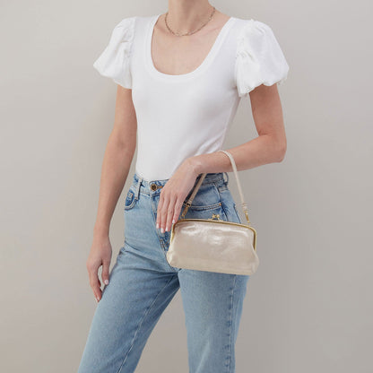 HOBO Recommended - Cora Wallet Crossbody In Metallic Leather - Sand Shimmer