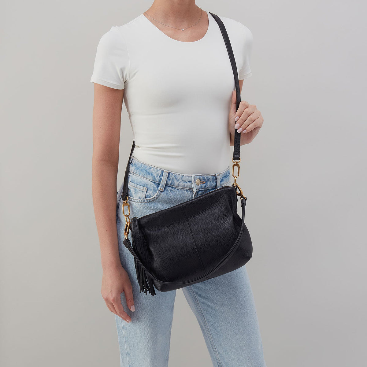 HOBO Discount - Kori Crossbody In Pebbled Leather - Black