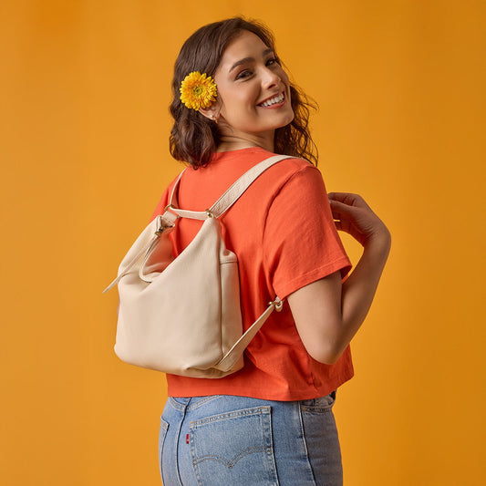 HOBO Discount - Emily Convertible Backpack In Pebbled Leather - Black
