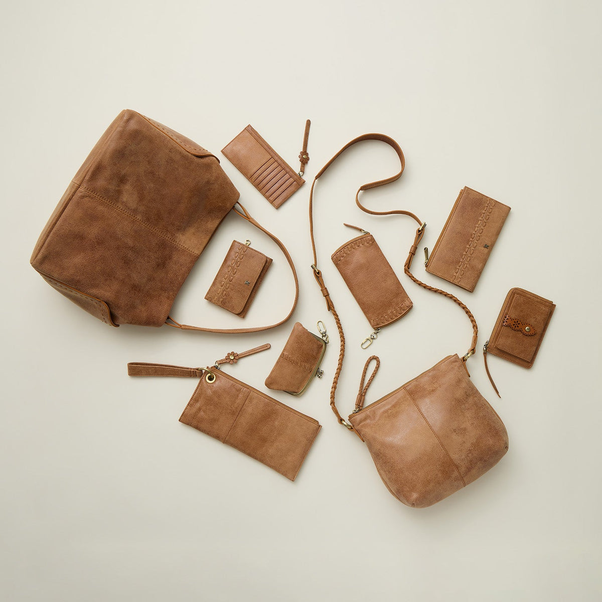 HOBO Special Offer - Lasso Medium Crossbody In Buffed Leather - Whiskey