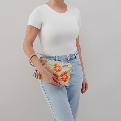 HOBO Signature - Sheila Clutch In Canvas - Sunset Bandana